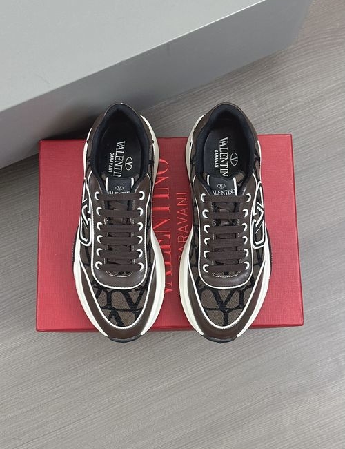 Valentino Calfskin Breathable Casual Sneakers