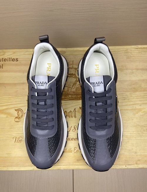 Prada Sneakers Cowhide Upper Rubber Sole Embossed Logo