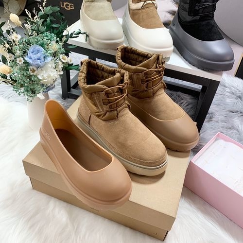 UGG UGG Waterproof Down Snow Boots With Covers