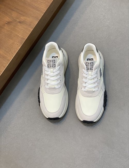 Givenchy Calfskin Logo Casual Sneakers