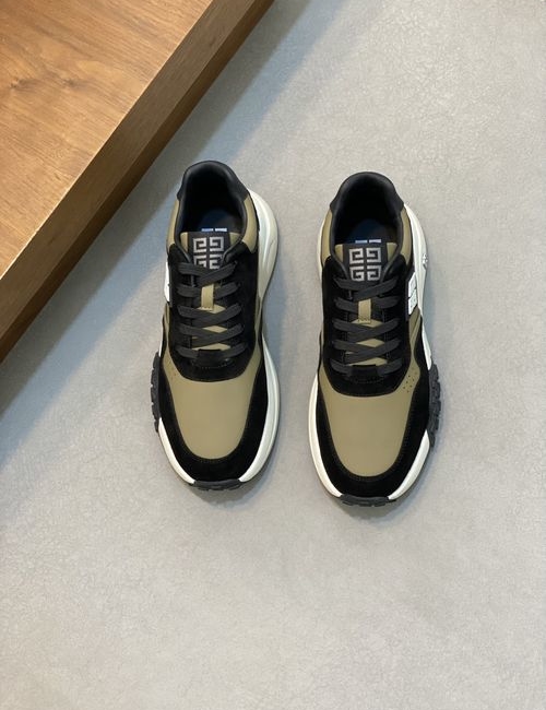 Givenchy Calfskin Logo Casual Sneakers