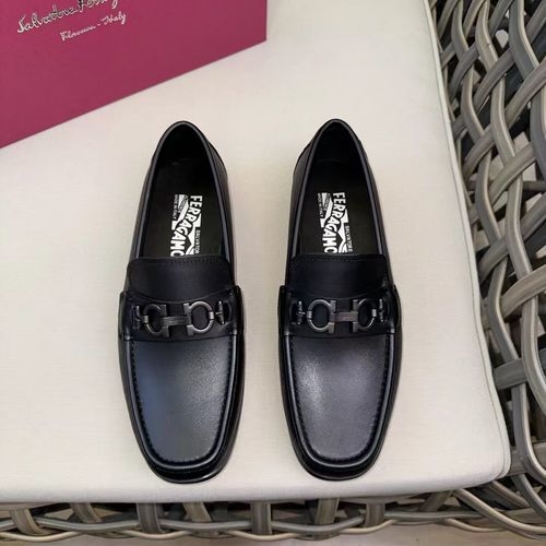 Ferragamo Gancini Buckle Leather Moccasin Shoes