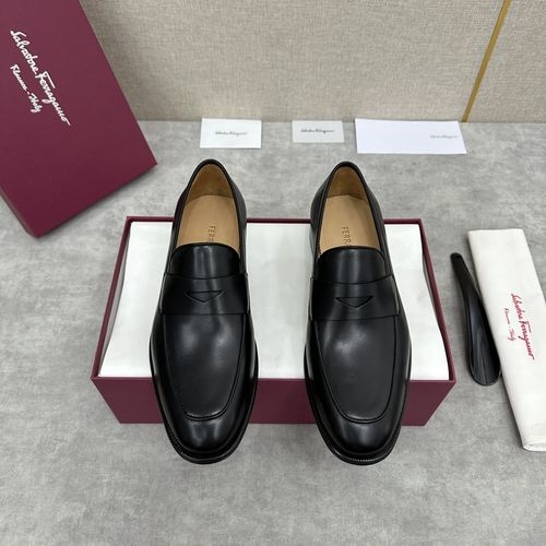 Ferragamo Premium Cowhide Loafer Shoes