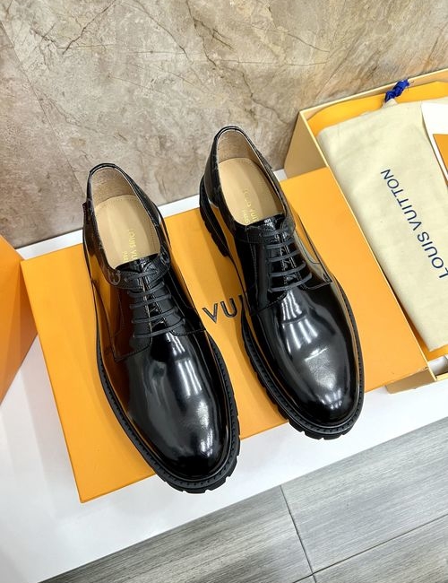 Louis Vuitton LV Lace-up Leather Shoes With Damier Pattern