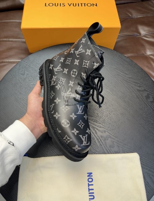 Louis Vuitton LV High-top Casual Leather Shoes