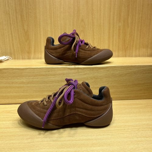 McQueen Matte Leather Casual Sneakers