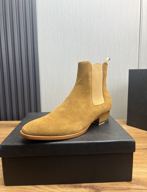Yves Saint Laurent YSL Chelsea Boots With Imported Cowhide