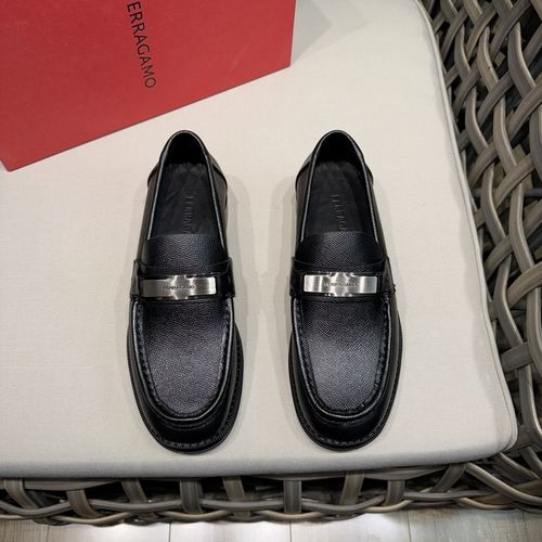 Ferragamo Cowhide Business Casual Shoes