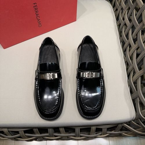 Ferragamo Cowhide Business Casual Shoes