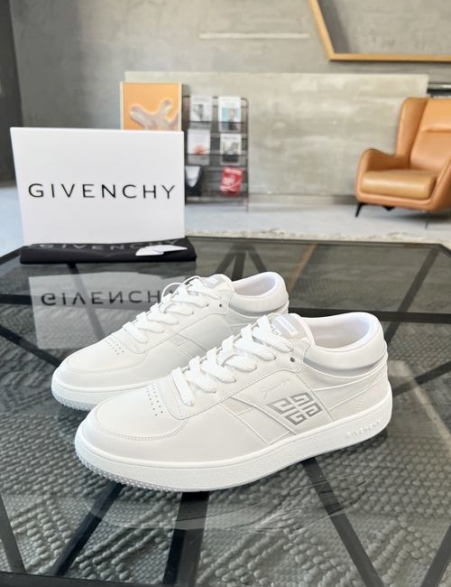 Givenchy Premium Cowhide Casual Sneakers