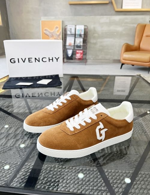 Givenchy Cowhide Upper Casual Sneakers