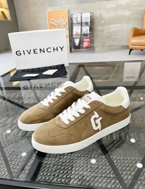 Givenchy Cowhide Upper Casual Sneakers