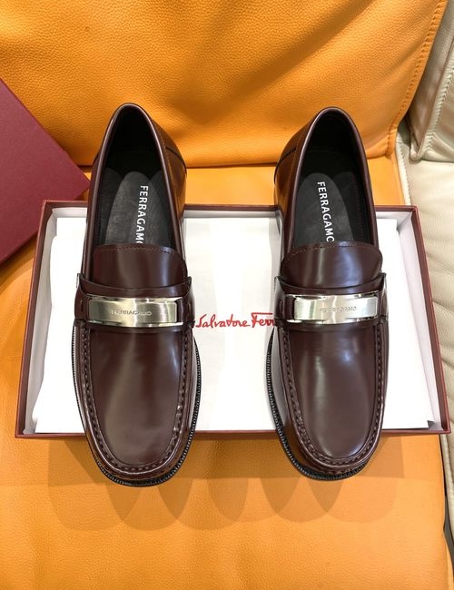 Ferragamo Business Casual Leather Loafers