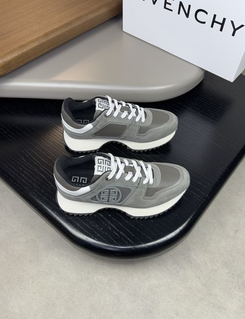 Givenchy Stitched Pattern Casual Sneakers