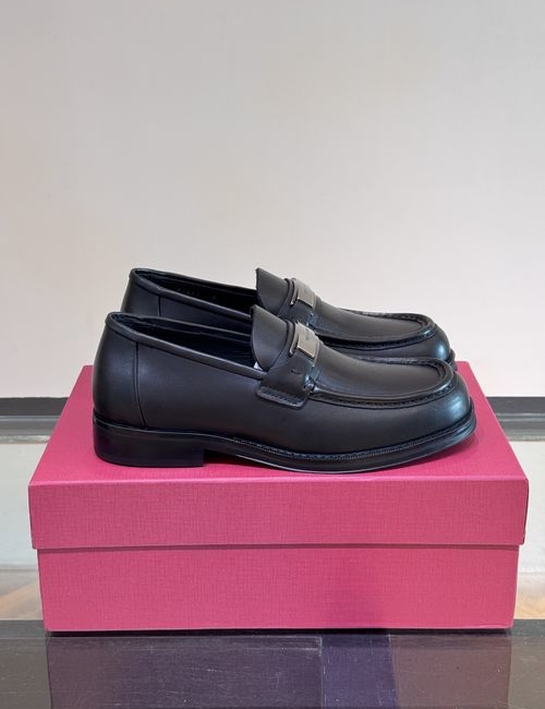 Ferragamo Genuine Leather Dress Shoes With Foam Soles