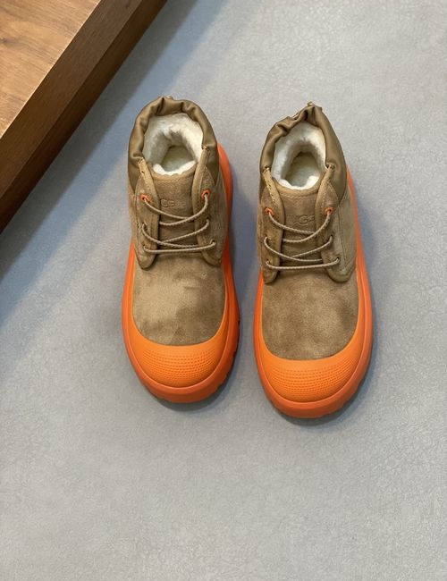 UGG Tasman Low Snow Boots With Color Block