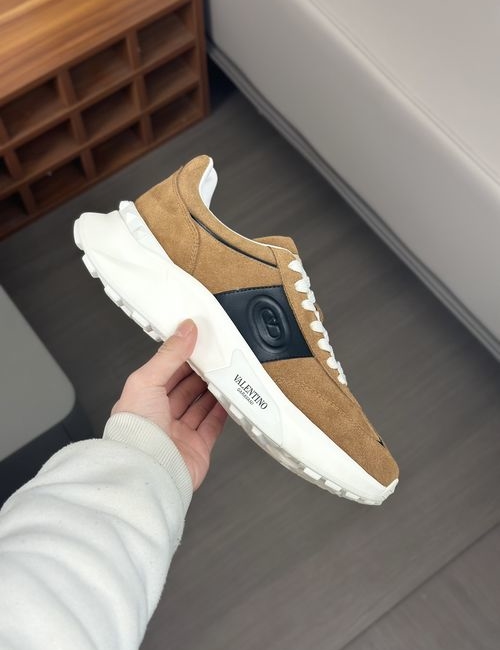 Valentino VLTN Rivet Sneakers