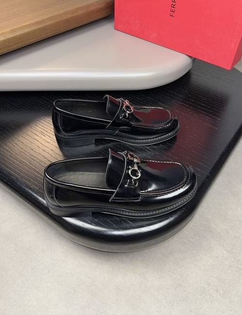 Ferragamo Formal Leather Shoes With Metal Buckle And TPU Sole