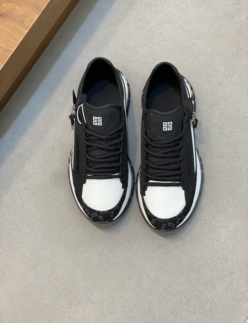 Givenchy Spectre Low-top Air-cushion Sneakers