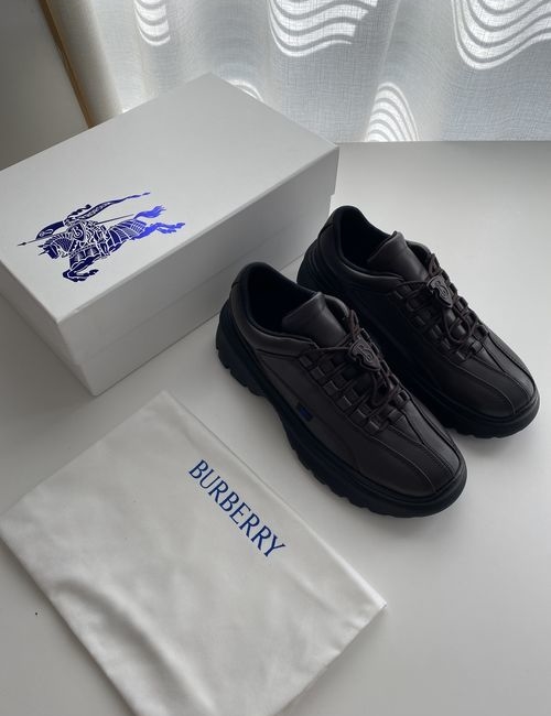 Burberry Topstitching Calfskin Sneakers With EKD
