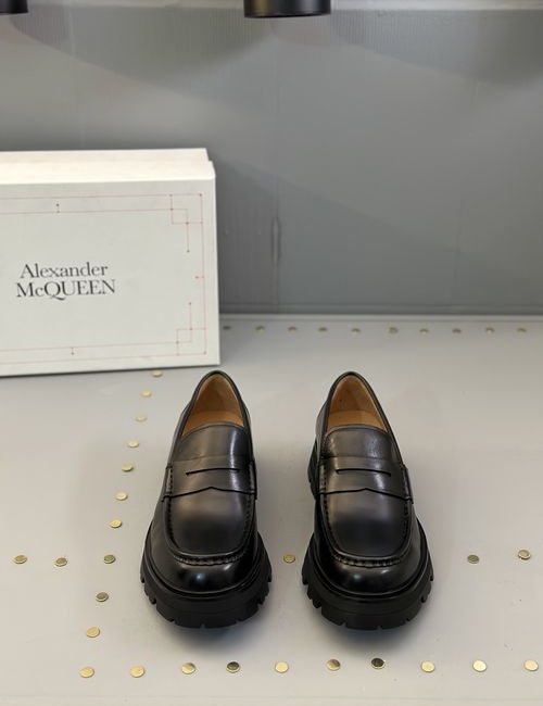 McQueen Brogue Thick Sole Durable Derby Shoes