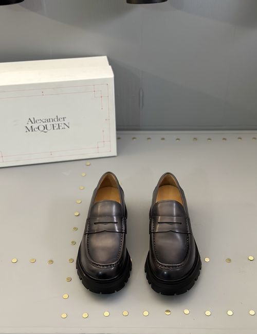 McQueen Brogue Thick Sole Durable Derby Shoes