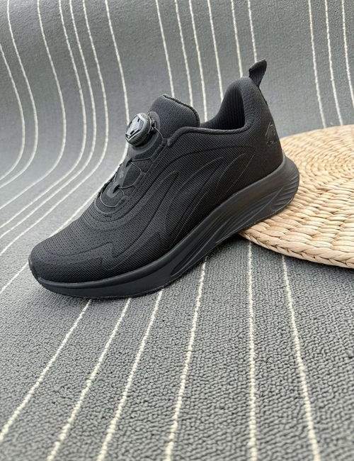 Descente Button Design Casual Comfortable Shoes