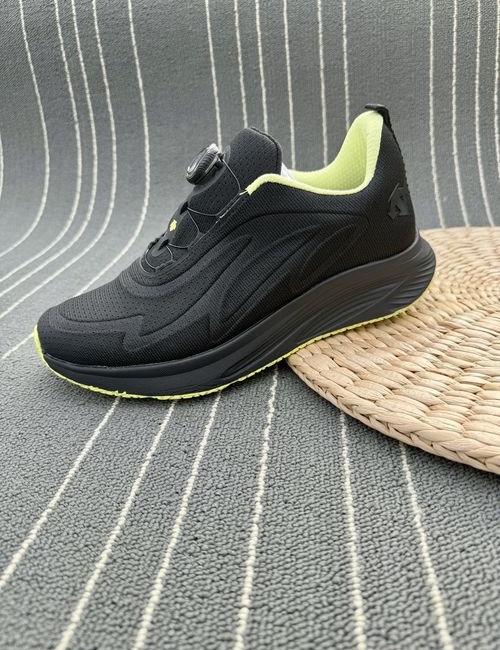 Descente Button Design Casual Comfortable Shoes