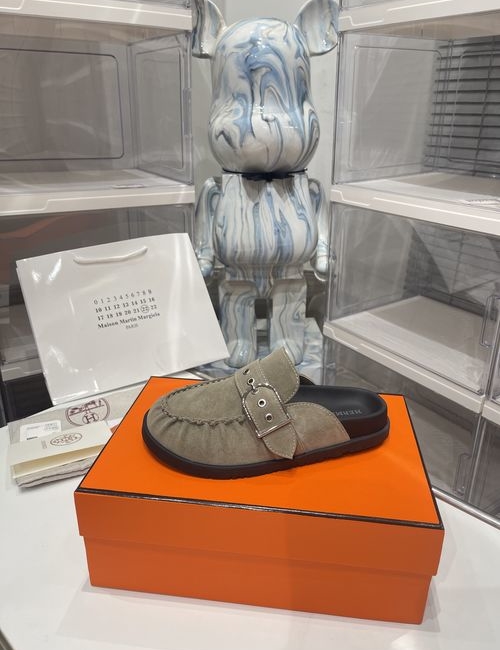 Hermes Chypre Sandals Suede Upper Sheepskin Lining