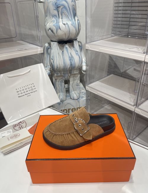 Hermes Chypre Sandals Suede Upper Sheepskin Lining