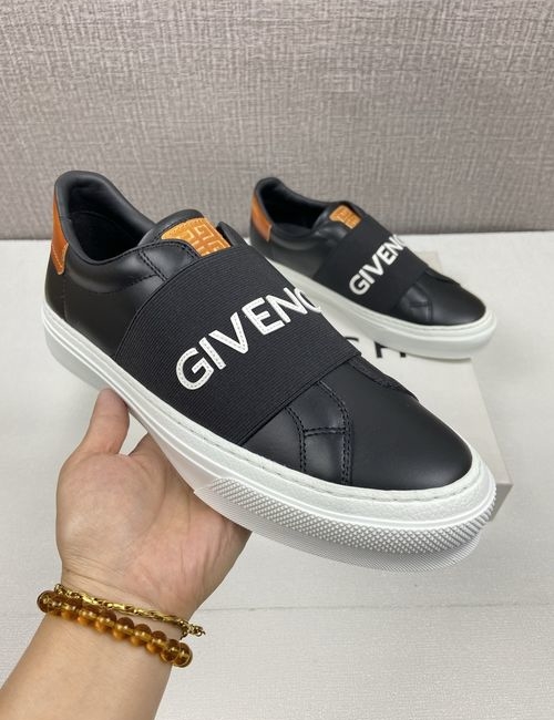 Givenchy Embossed 4G Logo Leather Sneakers