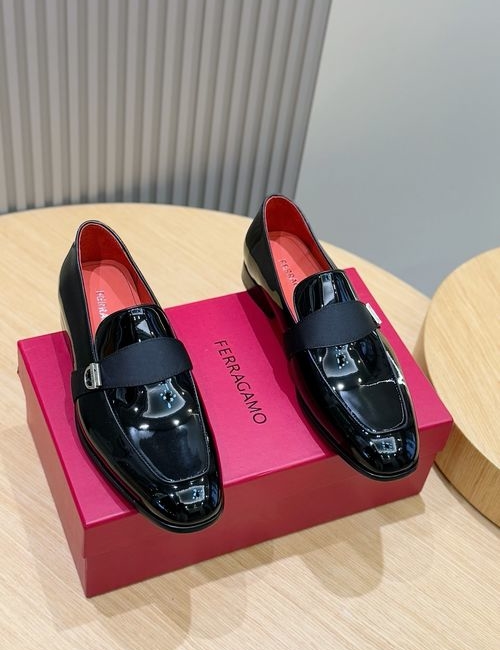 Ferragamo Gancini Buckle Patent Leather Loafers