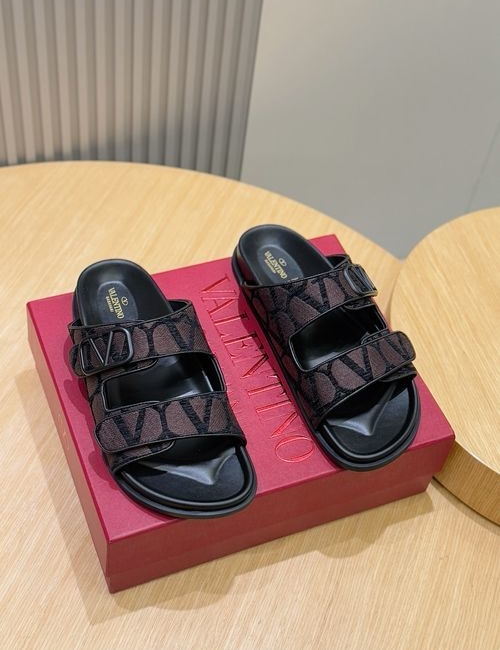 Valentino Hollow V Hardware Leather Slippers