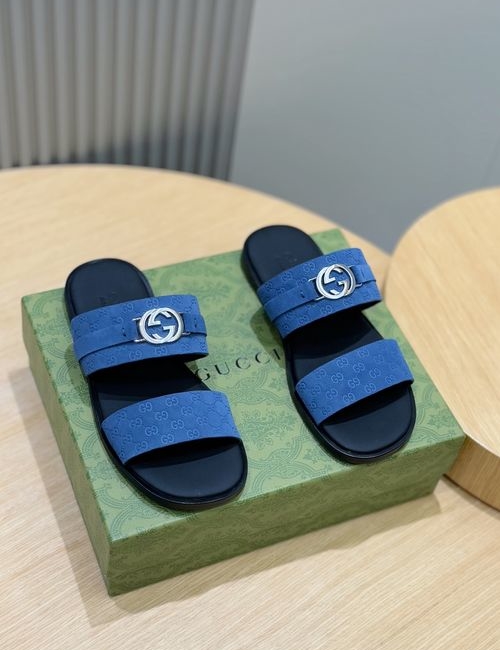 Gucci Lido Leather Slides With Interlocking Logo