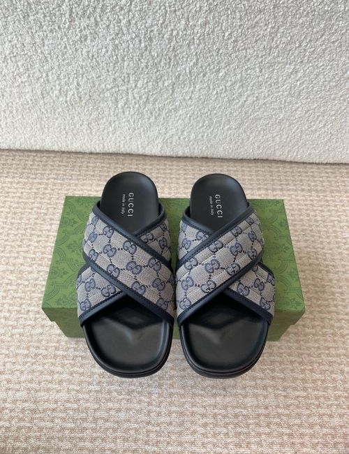 Gucci Interlocking G Leather Slides