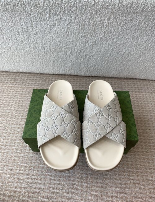 Gucci Interlocking G Leather Slides