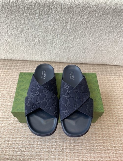 Gucci Interlocking G Leather Slides