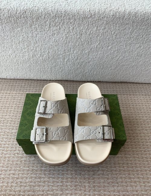 Gucci Interlocking G Leather Slides