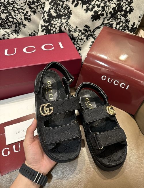 Gucci Sneakers With Full Premium Packaging