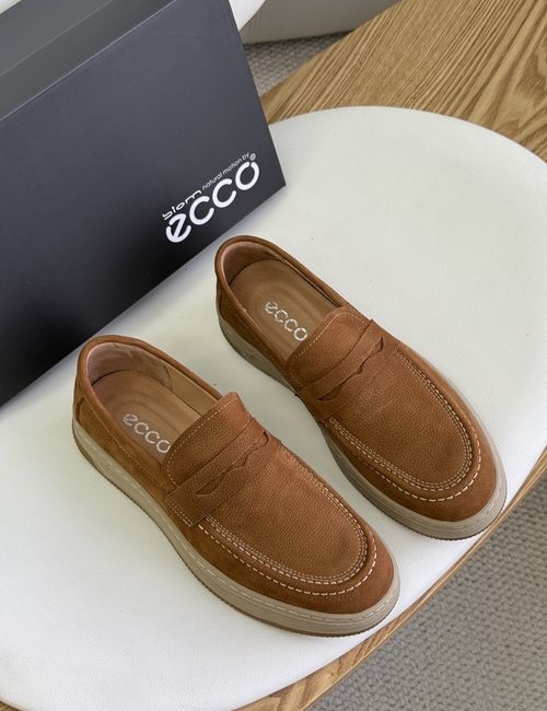 Ecco Classic Loafer Shoes With Soft Rubber Sole