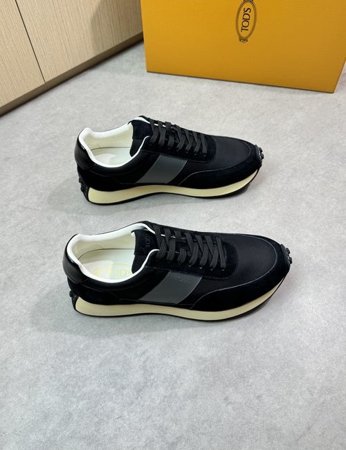 Tods Premium Leather Casual Sports Shoes With Fine Details