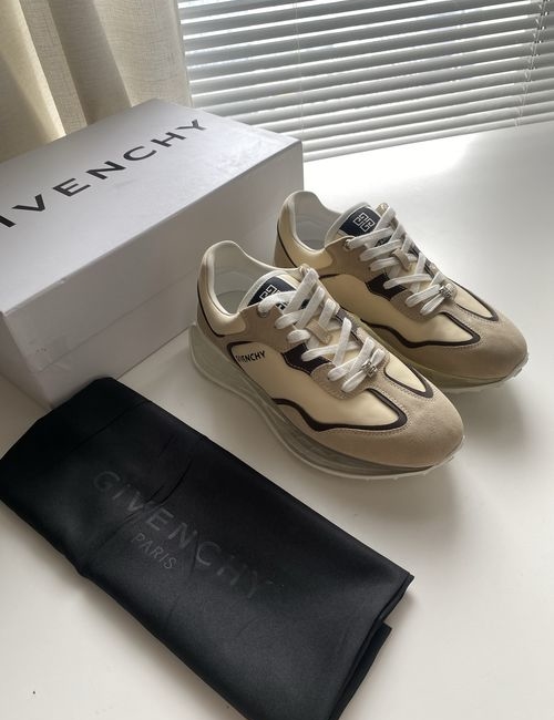 Givenchy Full Grain Leather Color-block Sneakers