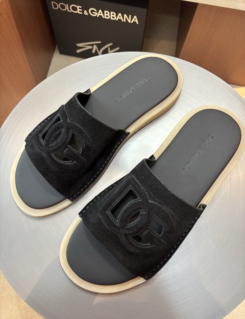 Dolce & Gabbana DG Embossed Logo Calfskin Slippers