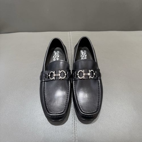 Ferragamo Classic Moccasin With Graphite Gancini Buckle
