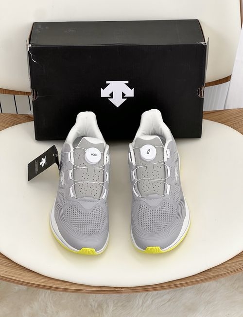 Descente Breathable Running Shoes With BOA Lacing