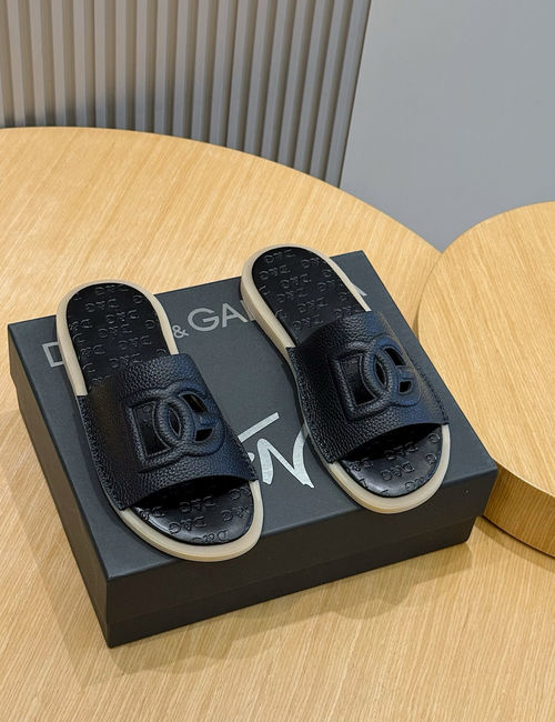 Dolce & Gabbana DG Cowhide Logo Slippers