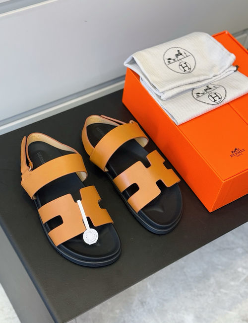Hermes Chypre Leather Sandals With Non-slip Sole