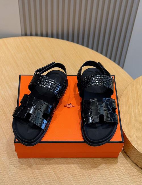 Hermes Chypre Leather Sandals With Non-slip Sole