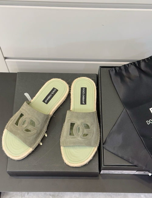 Dolce & Gabbana DG Calfskin Fisherman Slides With 3D Emblem
