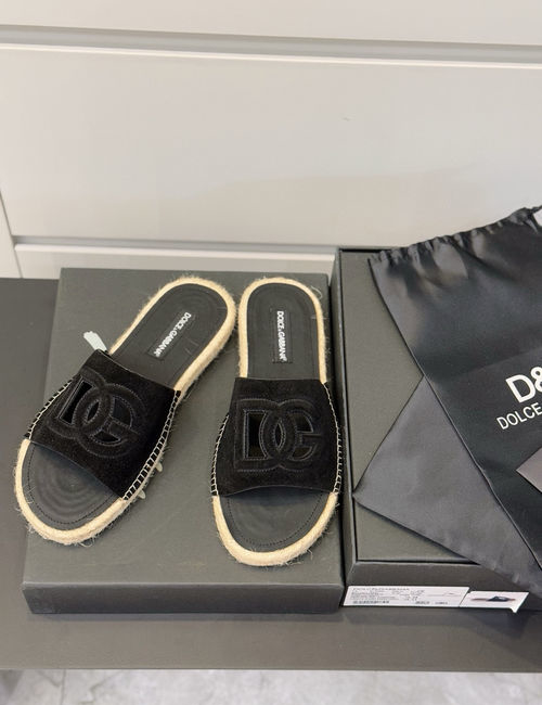 Dolce & Gabbana DG Calfskin Fisherman Slides With 3D Emblem